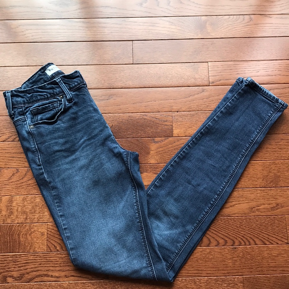 Bullhead High-Rise Skinny Jeans